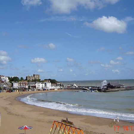 Smuggler'S Cottage Broadstairs Kültér fotó