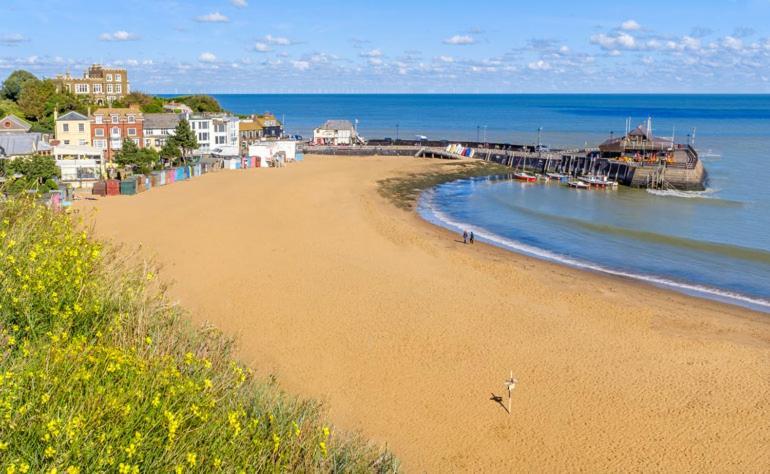 Smuggler'S Cottage Broadstairs Kültér fotó